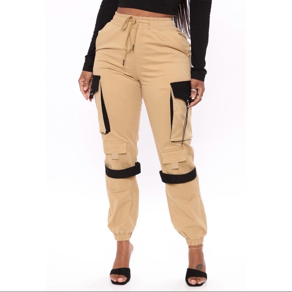 Cargo pants never worn in khaki/combo never worn - Picture 5 of 7